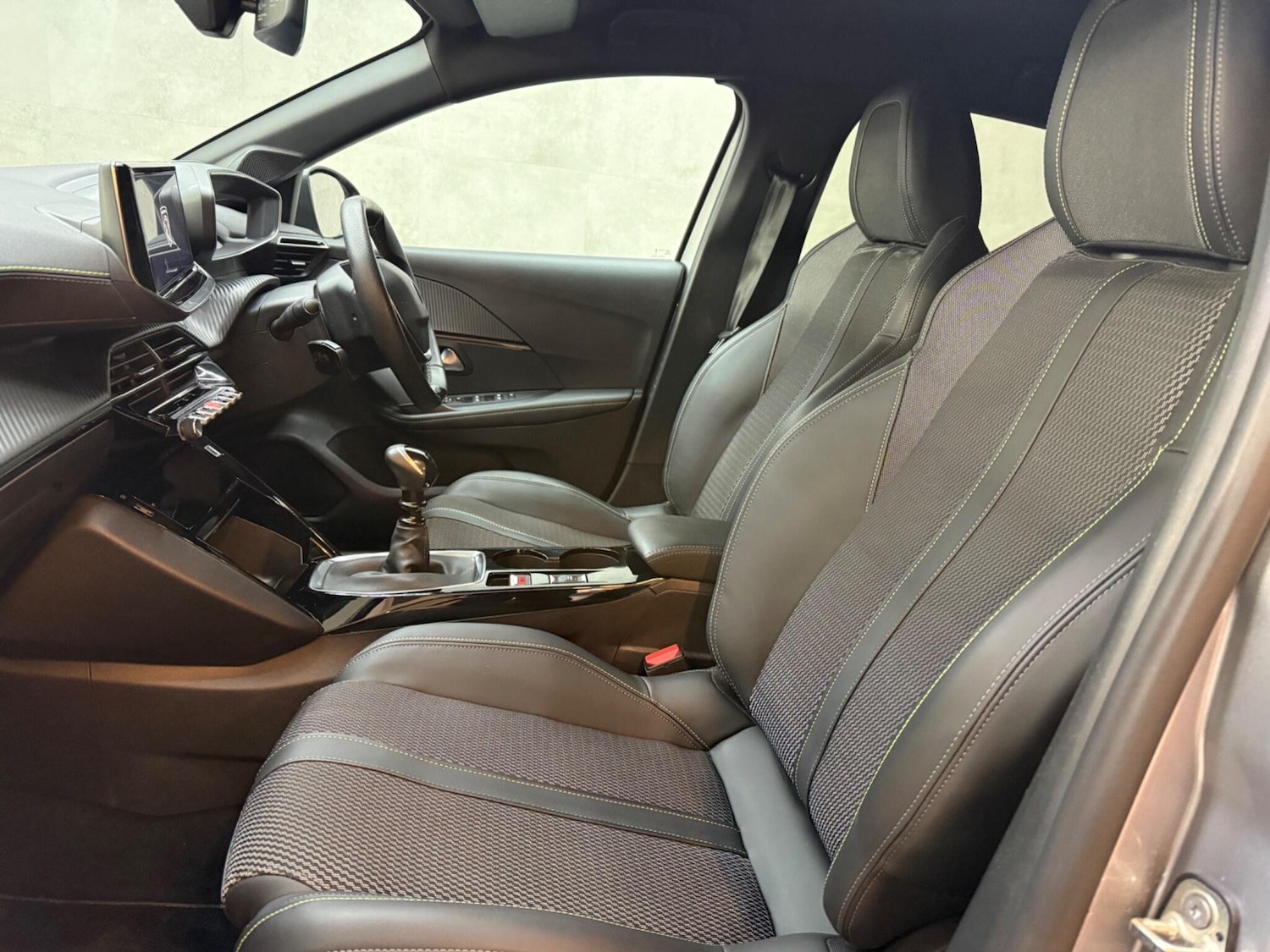 Used Peugeot 208 2024 for sale - 76965263: Photo 47