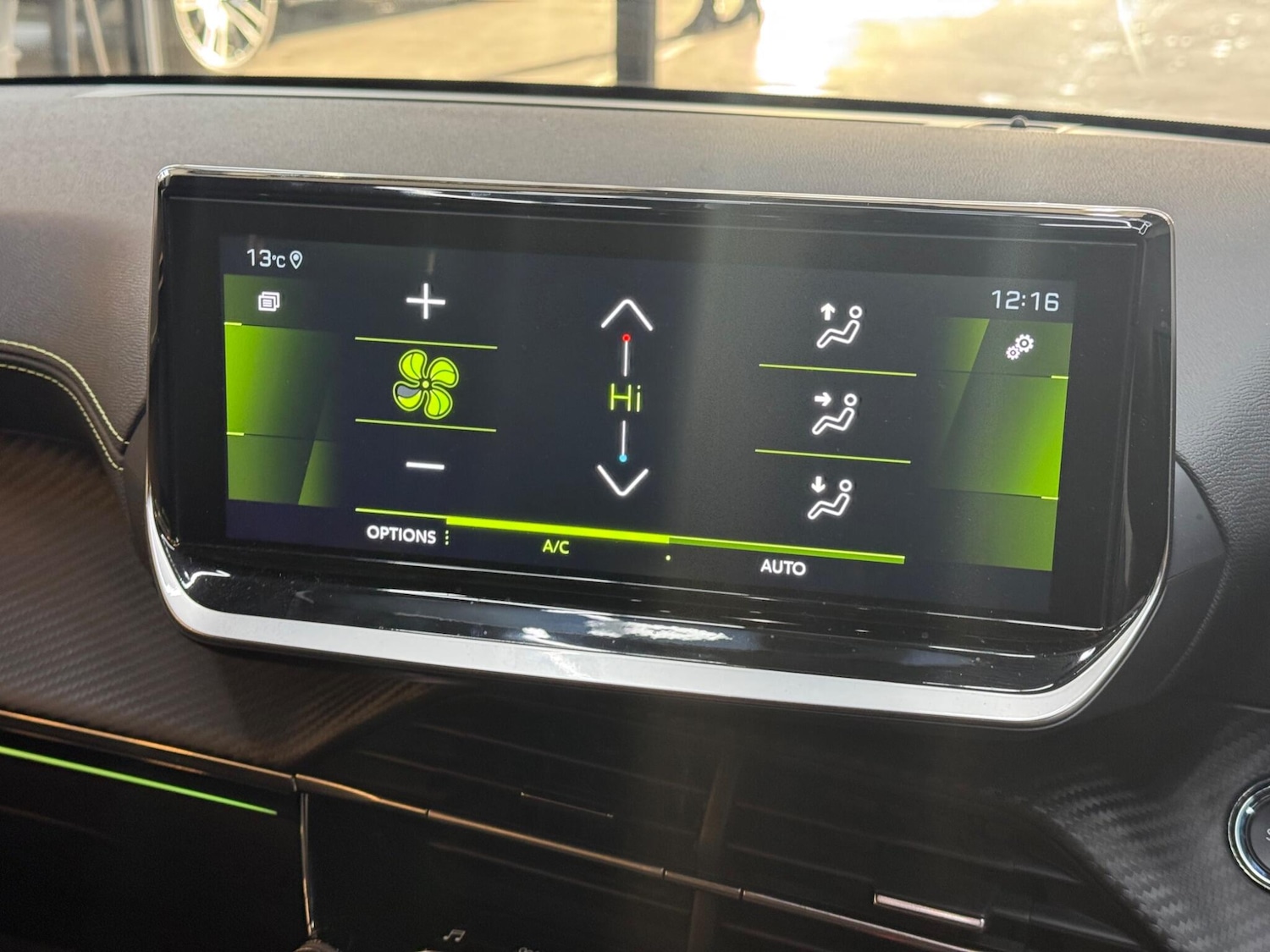 Used Peugeot 208 2023 for sale - 76926240: Photo 31