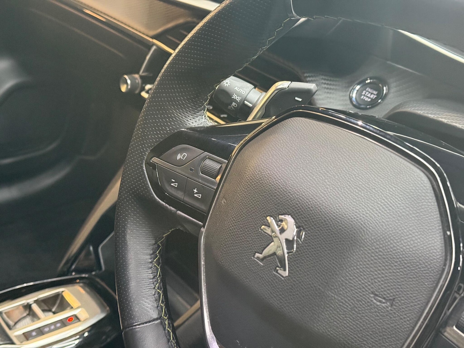 Used Peugeot 208 2023 for sale - 76926240: Photo 33