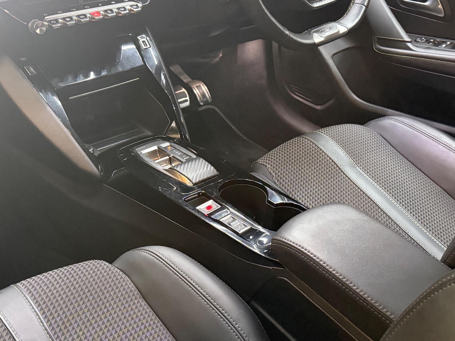 Used Peugeot 208 2023 for sale - 76926240: Photo 36