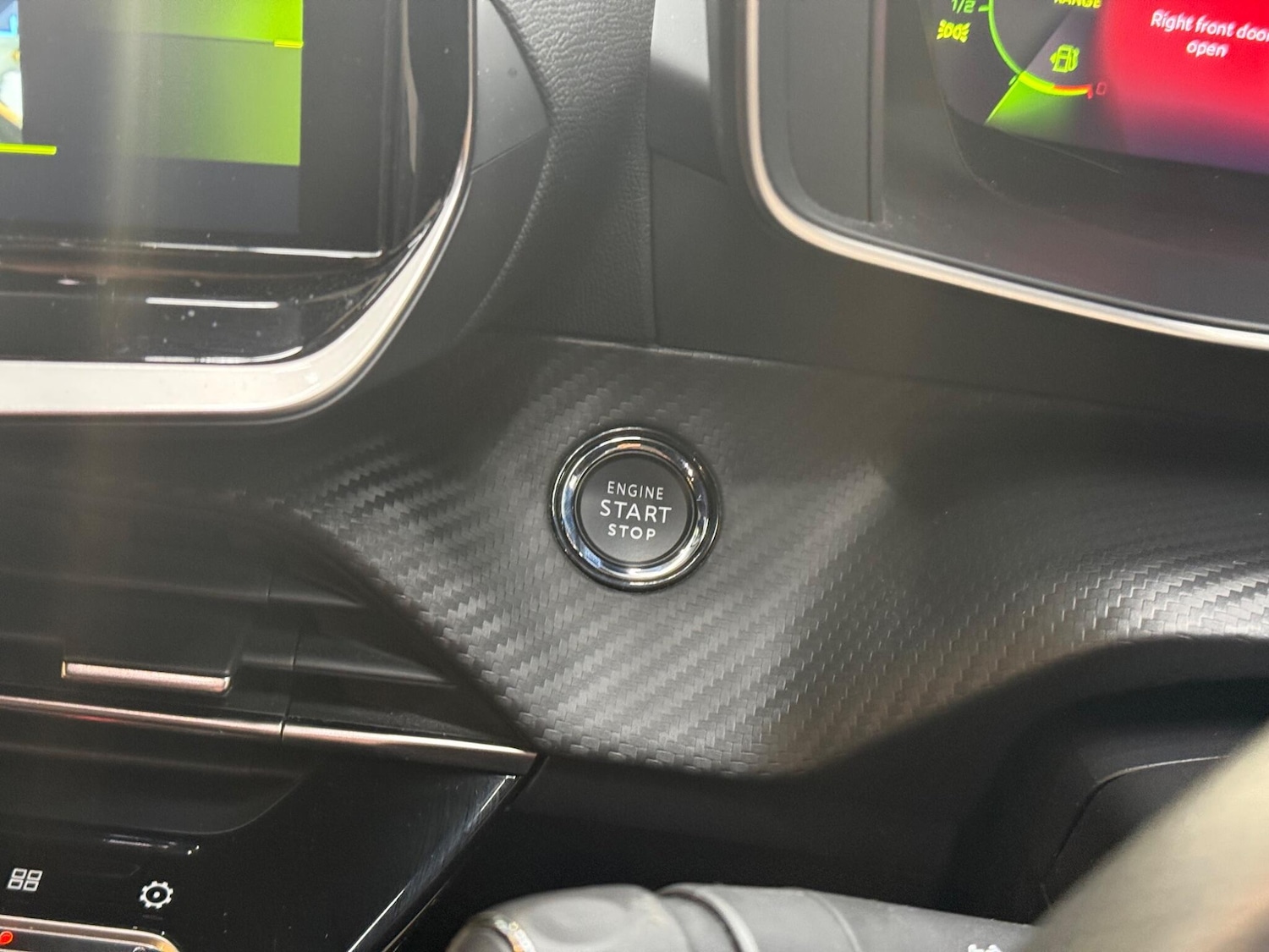 Used Peugeot 208 2023 for sale - 76926240: Photo 46