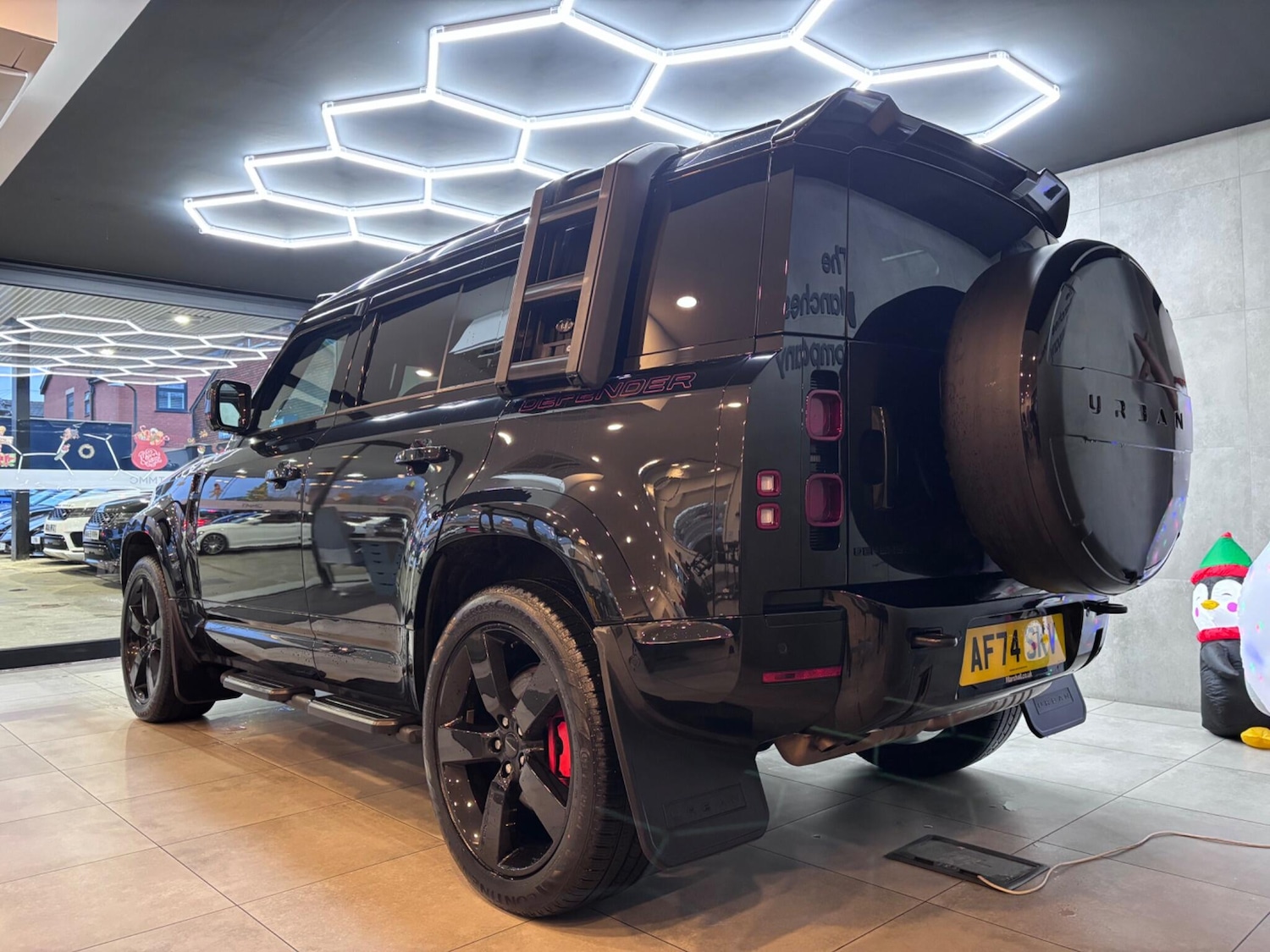 Used Land Rover Defender 2024 for sale - 76886483: Photo 10