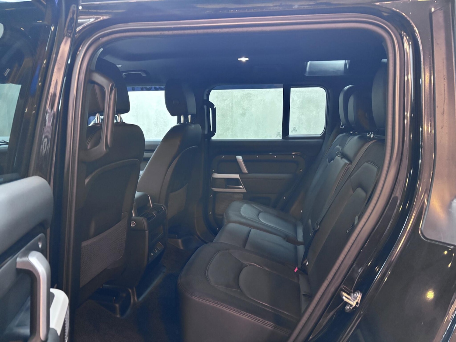 Used Land Rover Defender 2024 for sale - 76886483: Photo 25