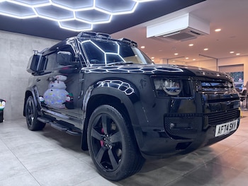 Used Land Rover Defender 2024 for sale - 76886483: Photo