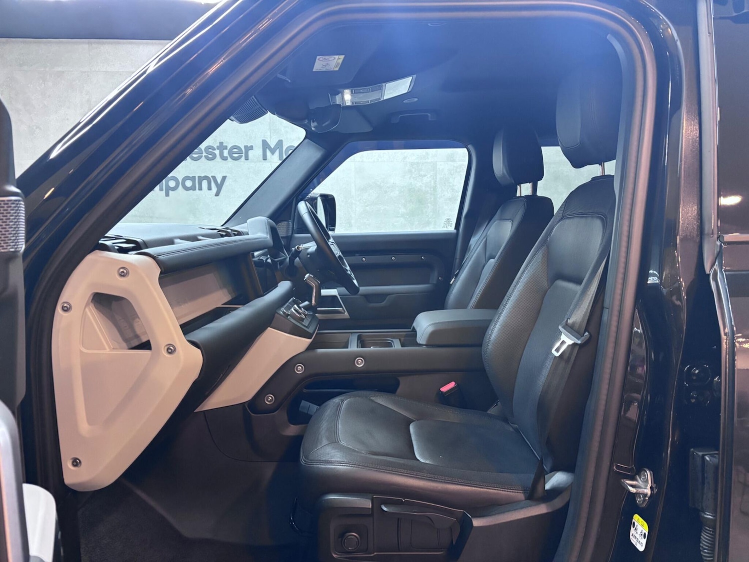 Used Land Rover Defender 2024 for sale - 76886483: Photo 53