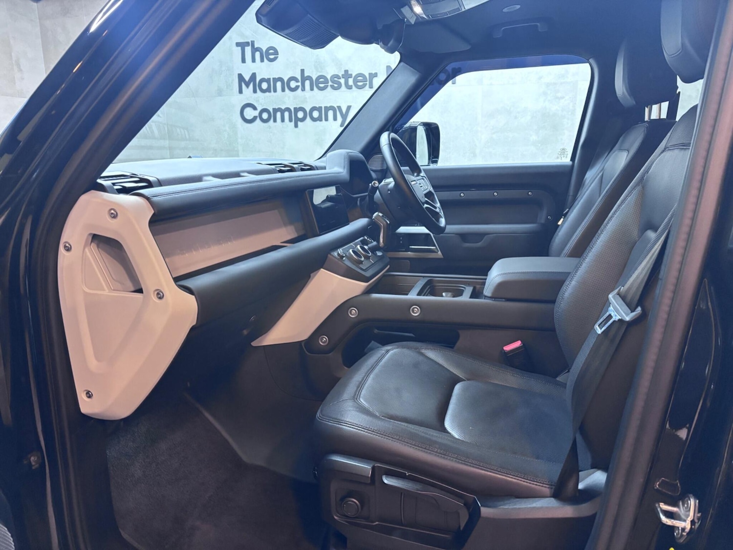 Used Land Rover Defender 2024 for sale - 76886483: Photo 54