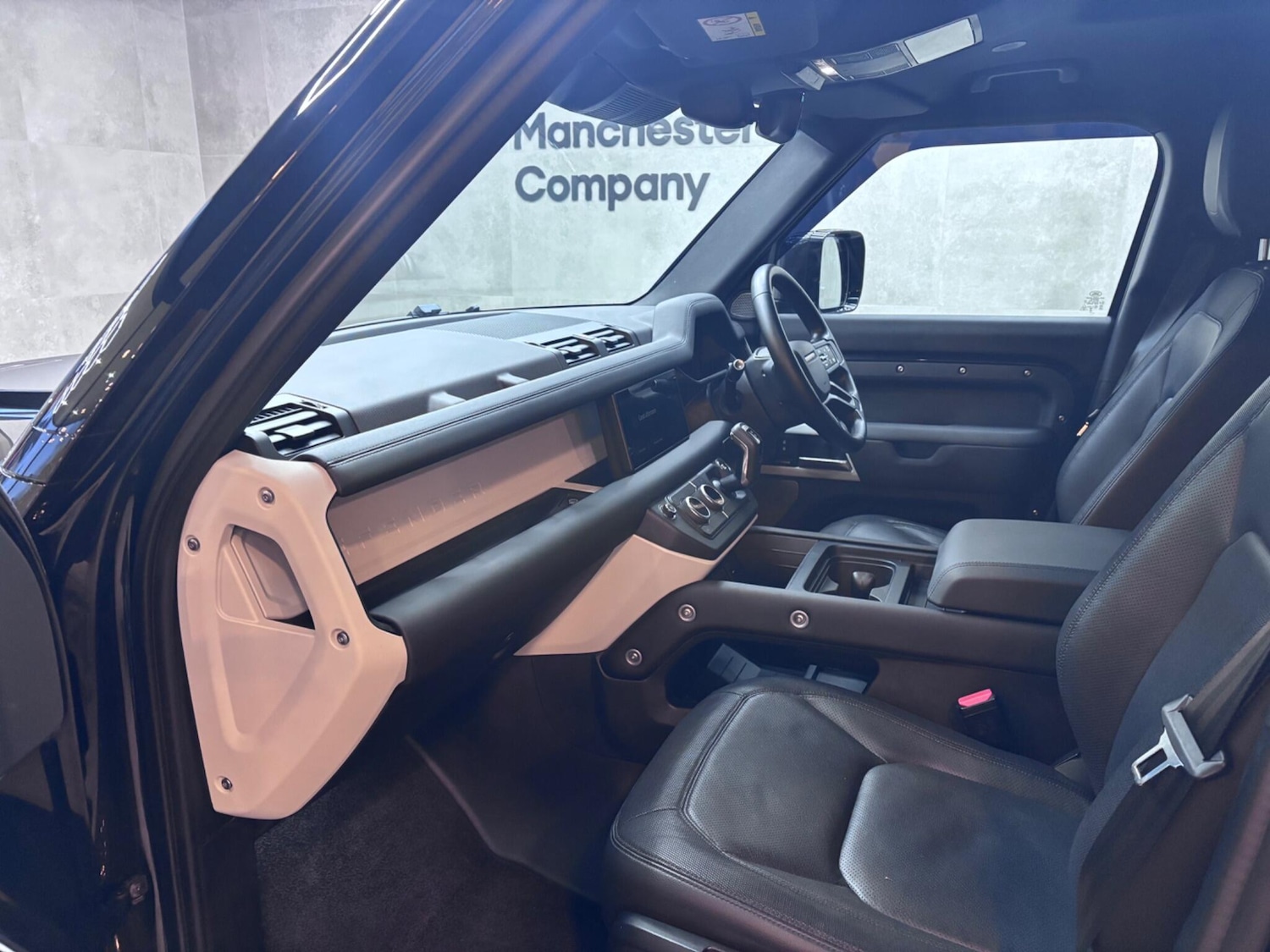 Used Land Rover Defender 2024 for sale - 76886483: Photo 55