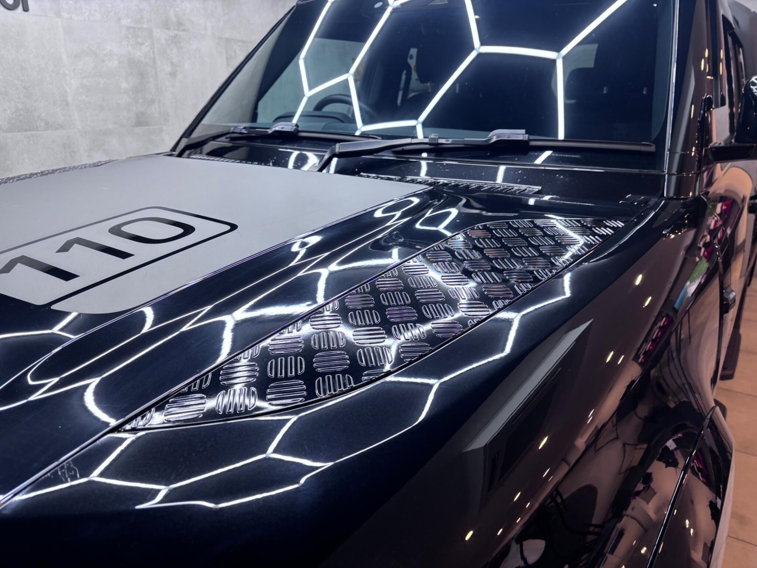 Used Land Rover Defender 2024 for sale - 76886483: Photo 8