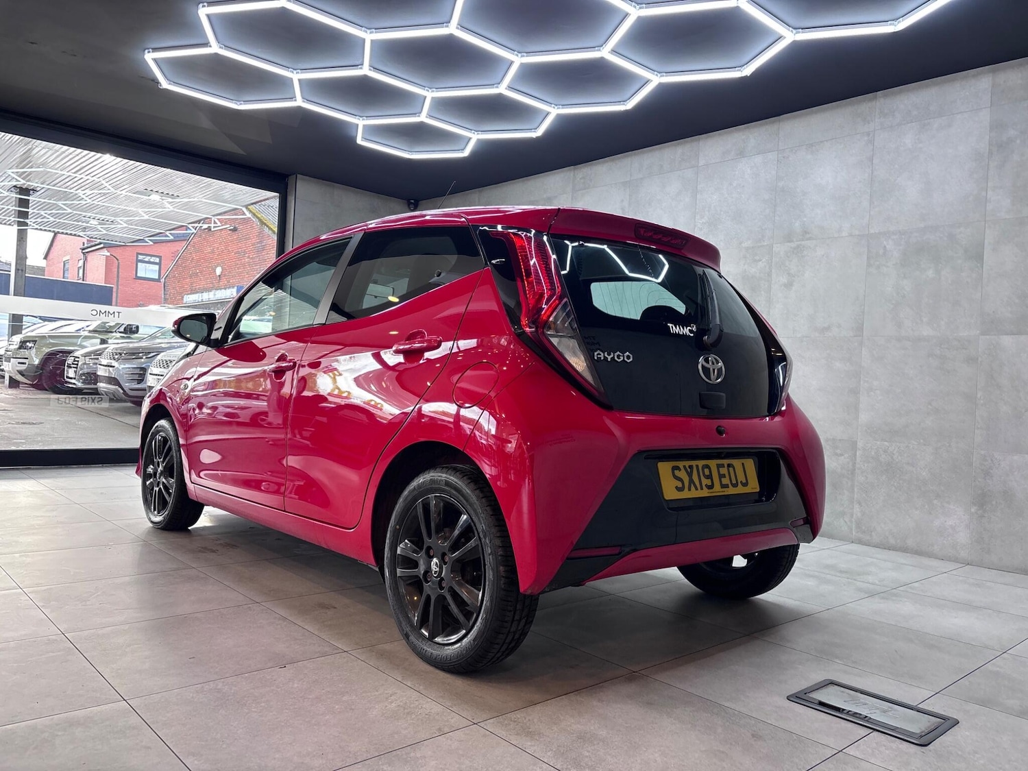 Used Toyota AYGO 2019 for sale - 76608548: Photo 10