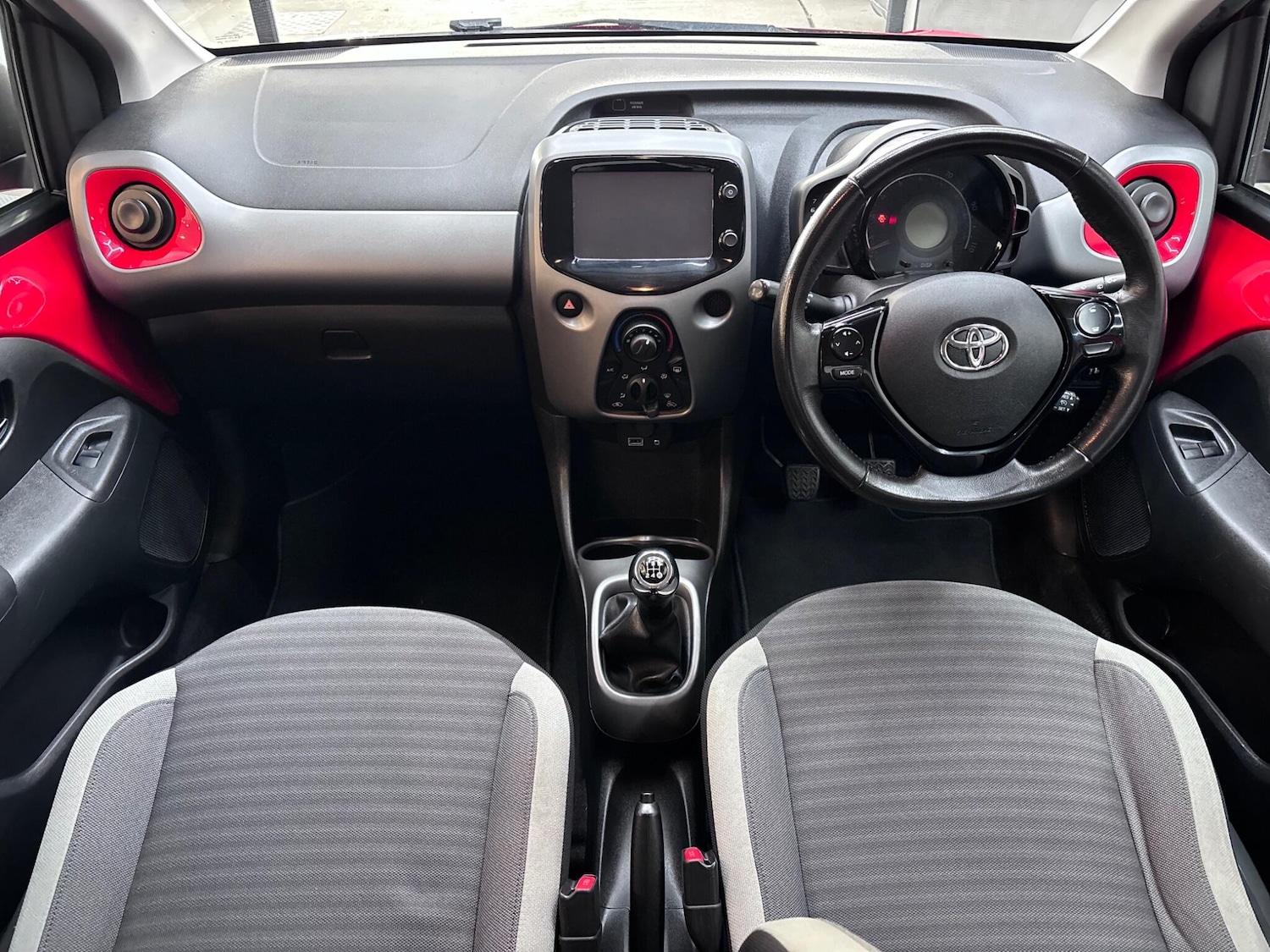 Used Toyota AYGO 2019 for sale - 76608548: Photo 16