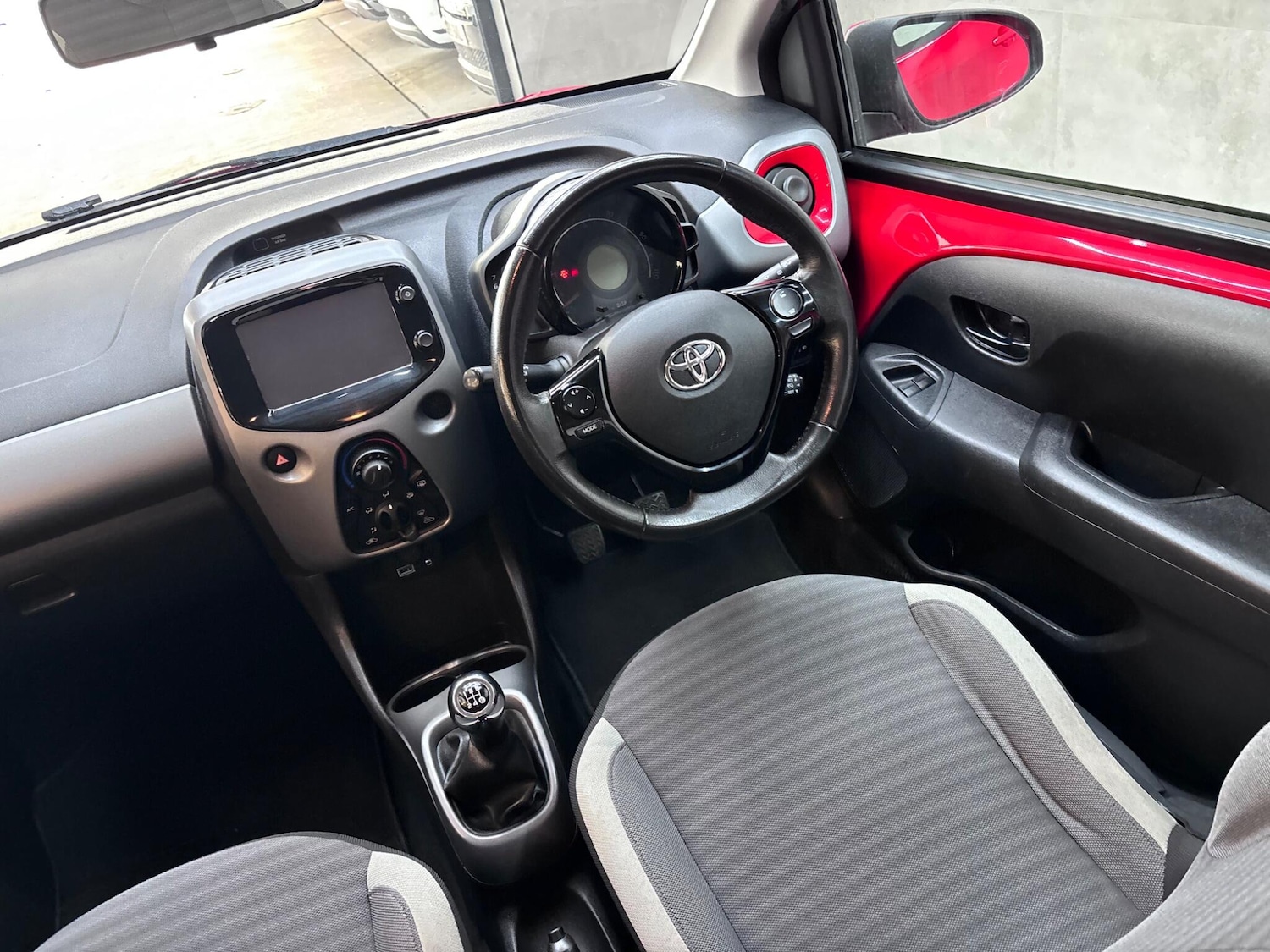 Used Toyota AYGO 2019 for sale - 76608548: Photo 18