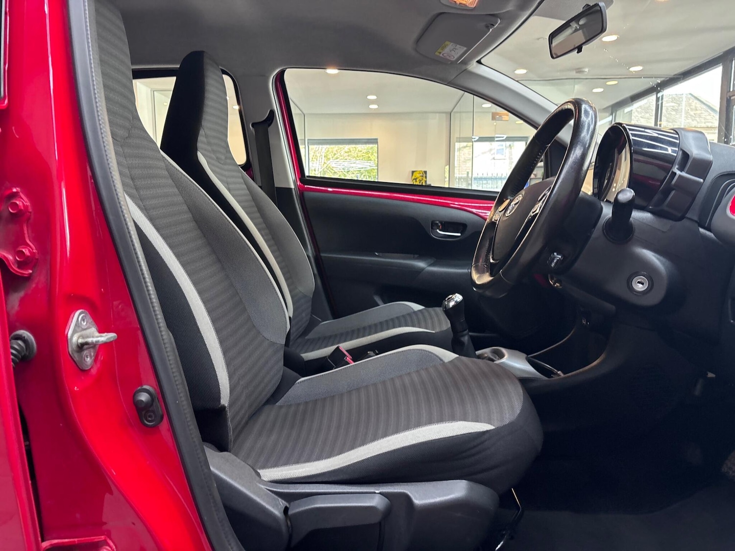 Used Toyota AYGO 2019 for sale - 76608548: Photo 24