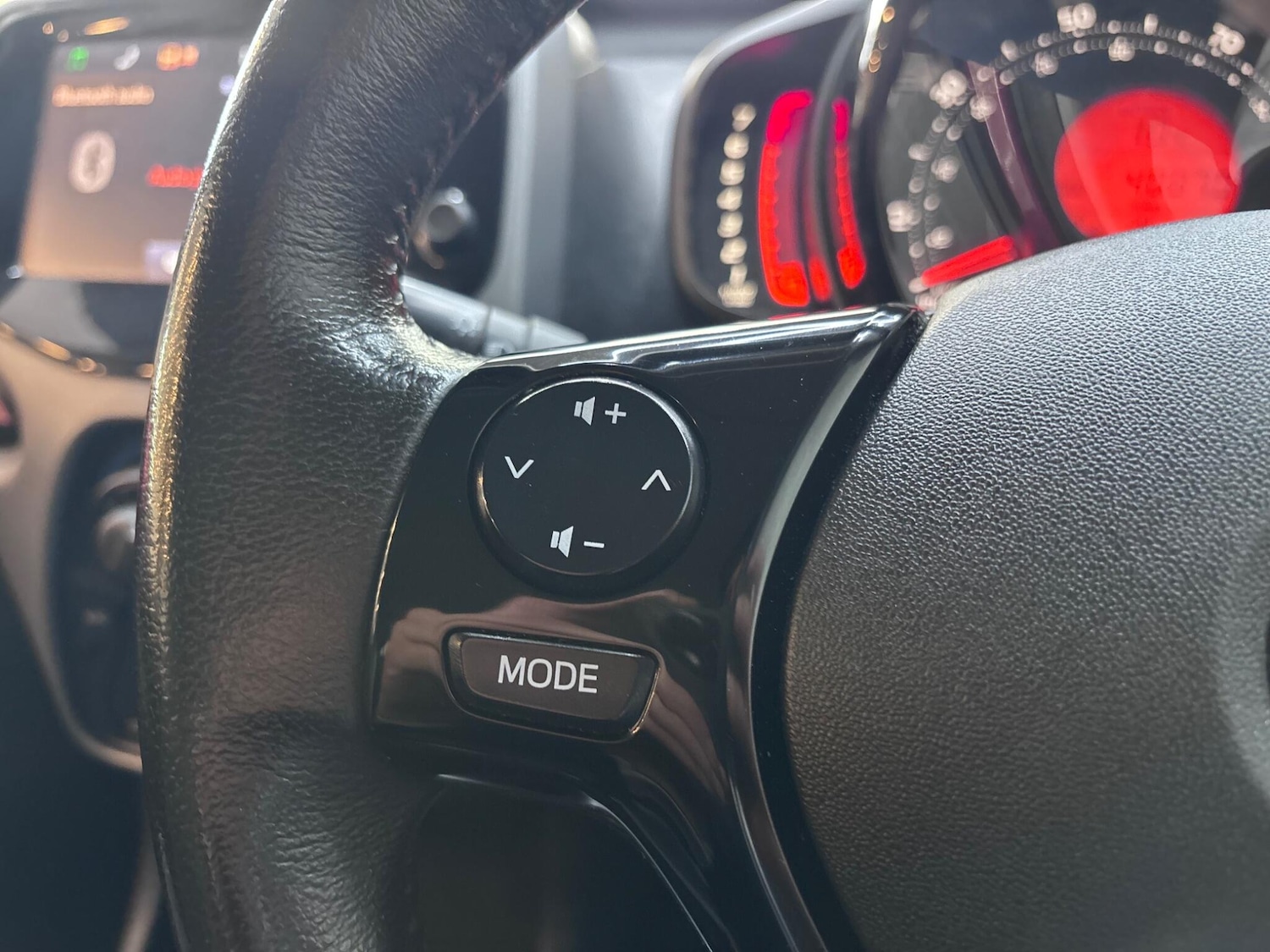 Used Toyota AYGO 2019 for sale - 76608548: Photo 33