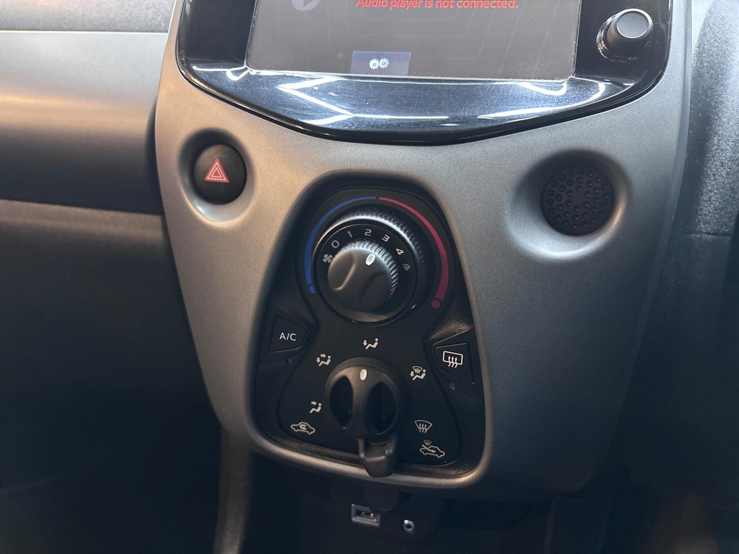 Used Toyota AYGO 2019 for sale - 76608548: Photo 36