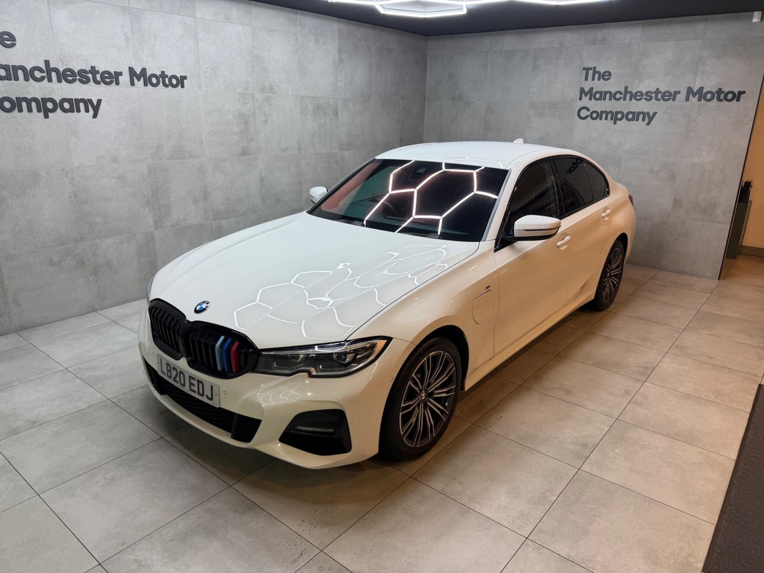 Used BMW 3 Series 2020 for sale - 77060444: Photo 2