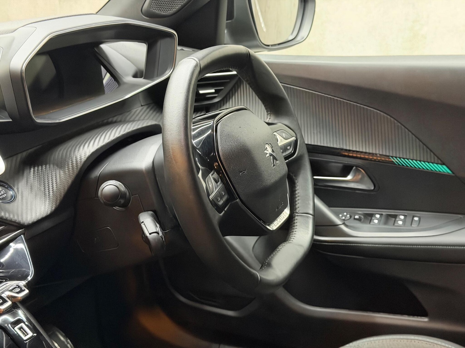 Used Peugeot 2008 2023 for sale - 77073881: Photo 16