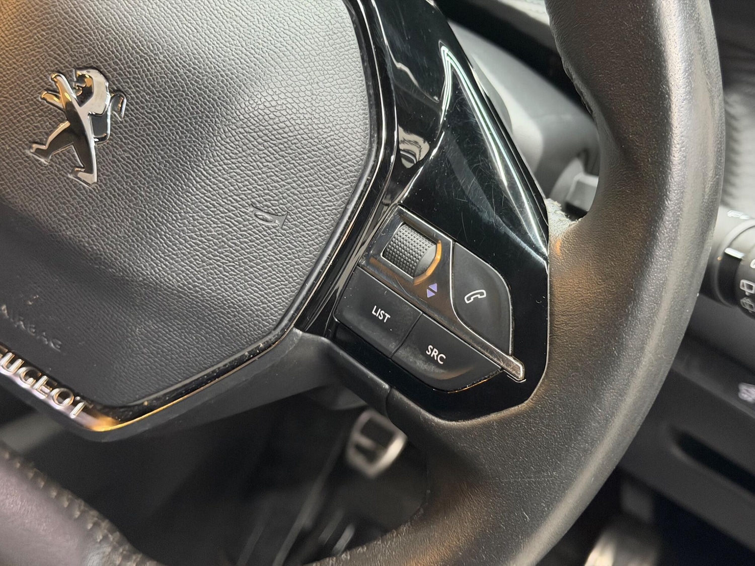 Used Peugeot 2008 2023 for sale - 77073881: Photo 41