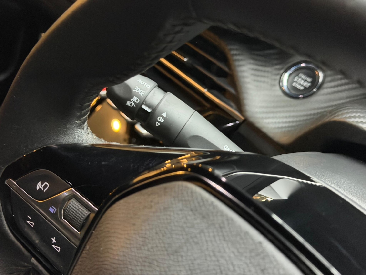 Used Peugeot 2008 2023 for sale - 77073881: Photo 50