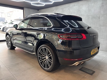Used Porsche Macan 2017 for sale - 78783900: Photo