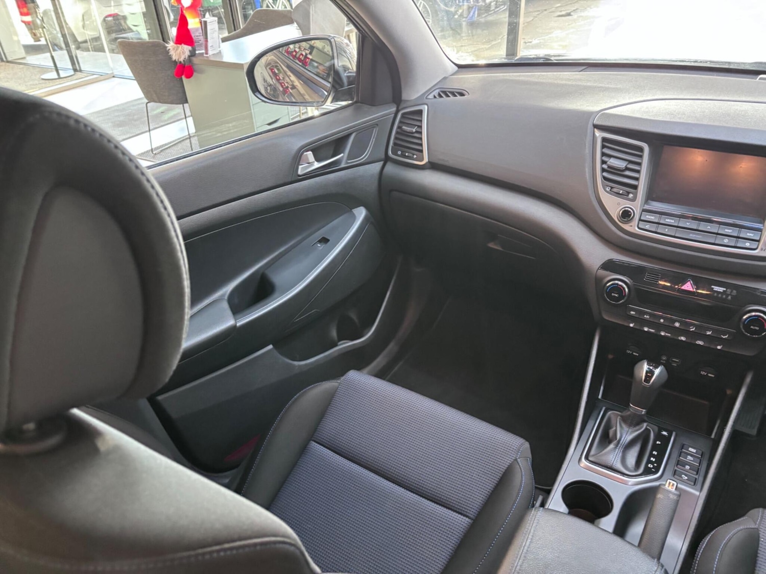 Used Hyundai TUCSON 2017 for sale - 76759389: Photo 18