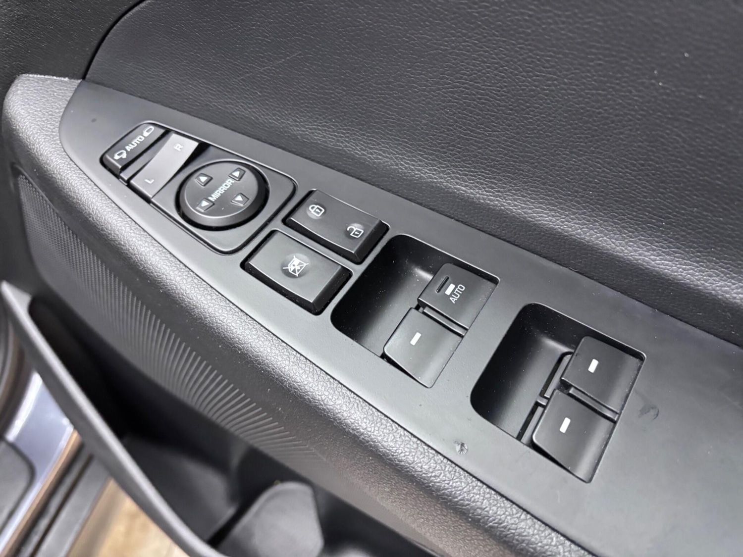 Used Hyundai TUCSON 2017 for sale - 76759389: Photo 30