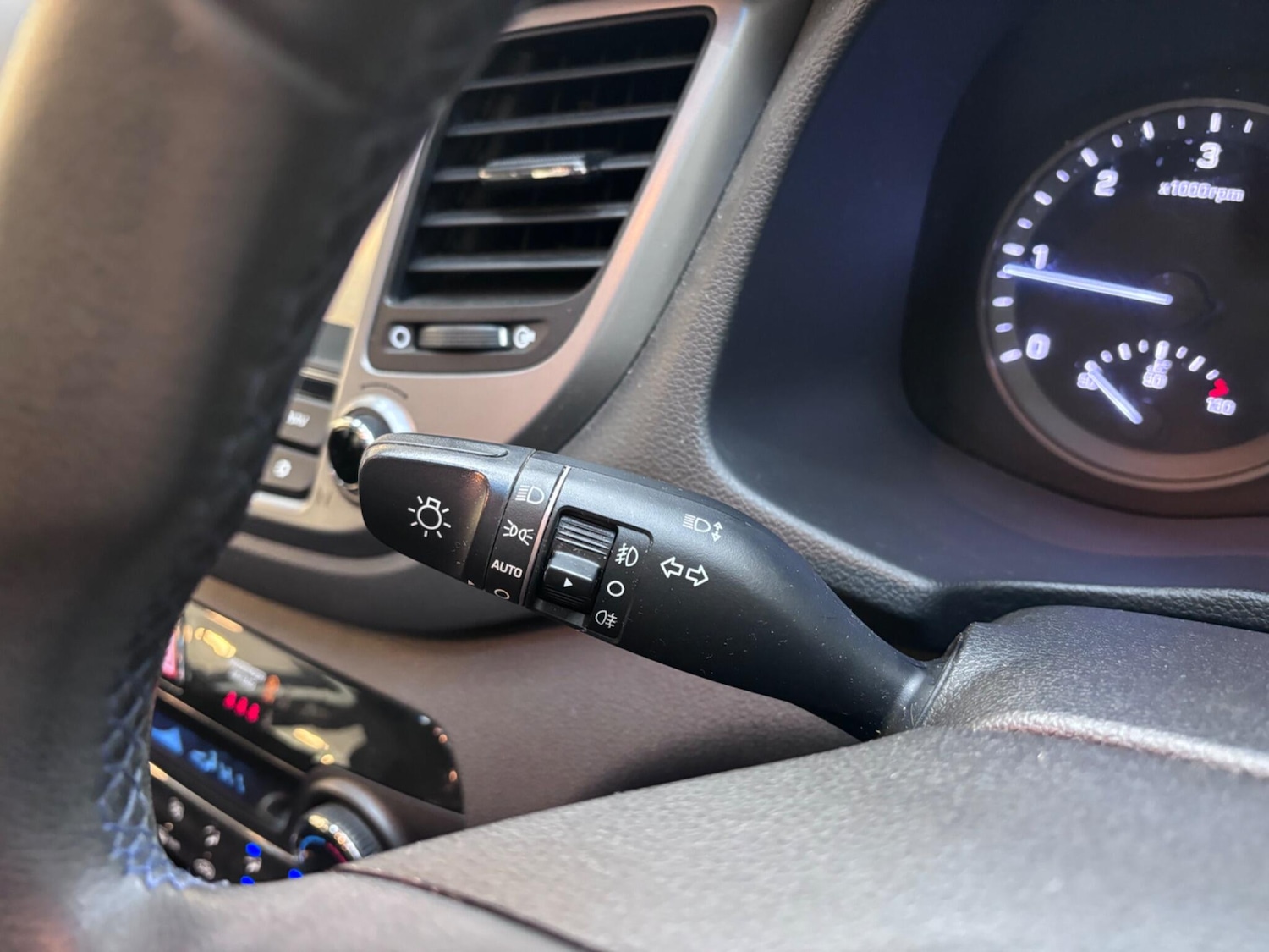 Used Hyundai TUCSON 2017 for sale - 76759389: Photo 39