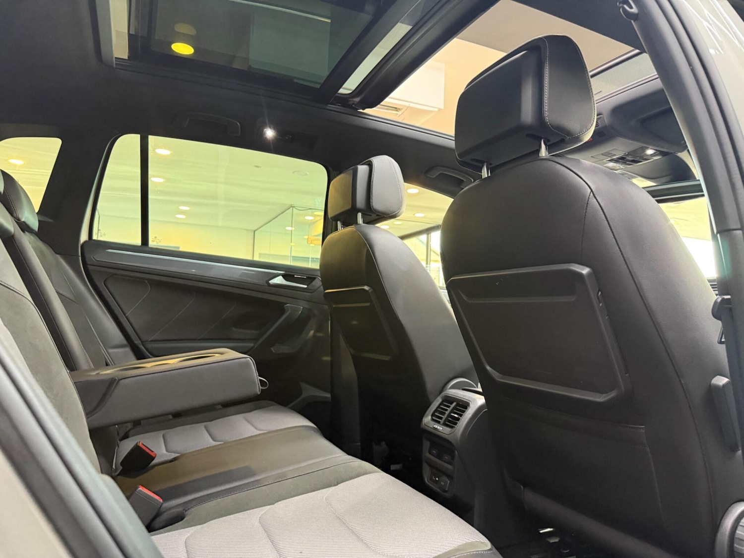 Used Volkswagen Tiguan 2019 for sale - 76953297: Photo 22