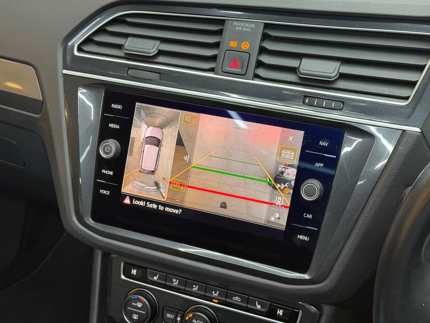 Used Volkswagen Tiguan 2019 for sale - 76953297: Photo 32