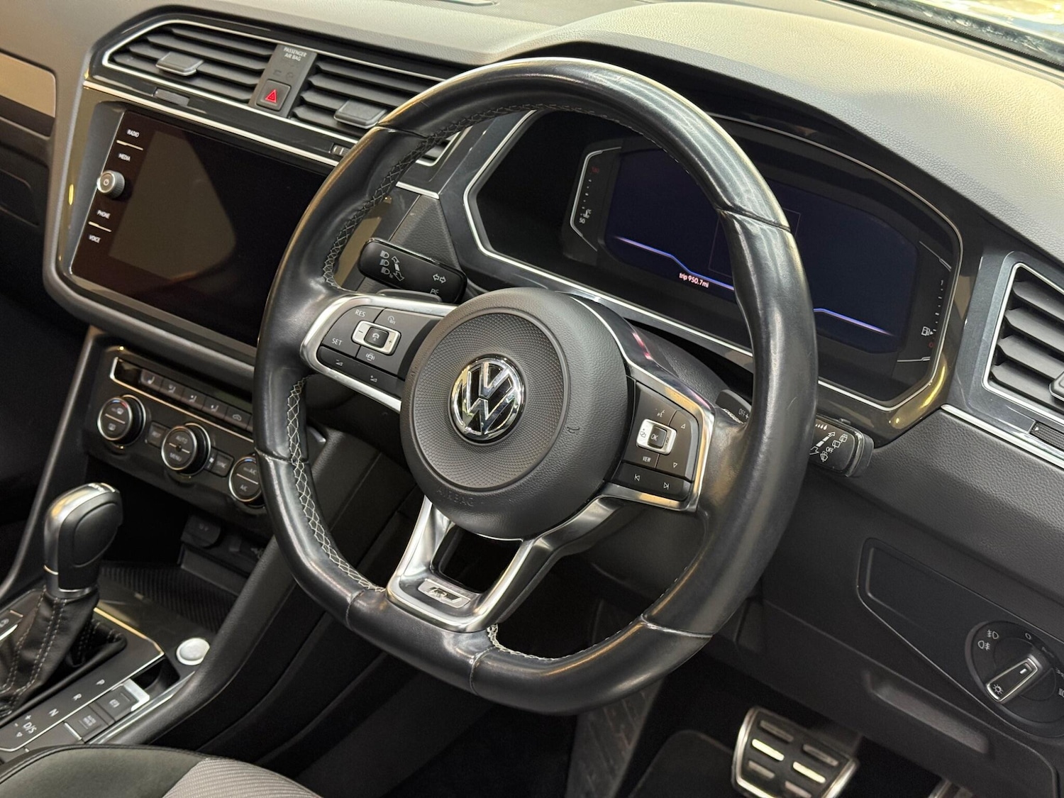 Used Volkswagen Tiguan 2019 for sale - 76953297: Photo 42