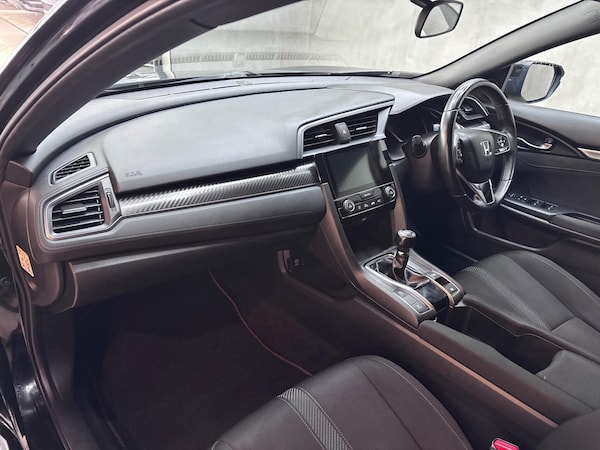Used Honda Civic 2019 for sale - 76307406: Photo 16
