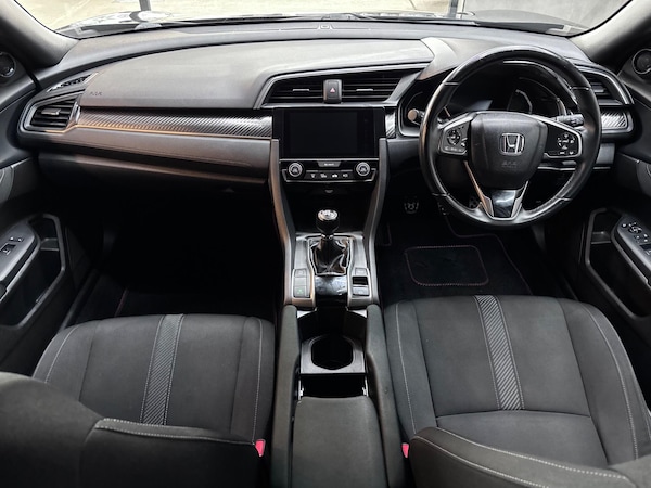 Used Honda Civic 2019 for sale - 76307406: Photo 17