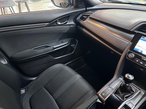 Used Honda Civic 2019 for sale - 76307406: Photo 25