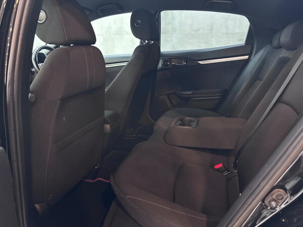 Used Honda Civic 2019 for sale - 76307406: Photo 31