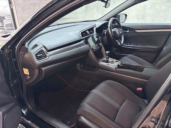 Used Honda Civic 2019 for sale - 76307406: Photo 59