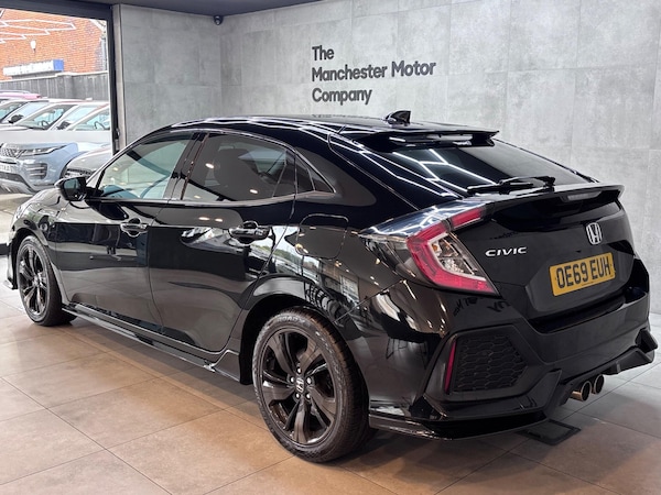 Used Honda Civic 2019 for sale - 76307406: Photo 9