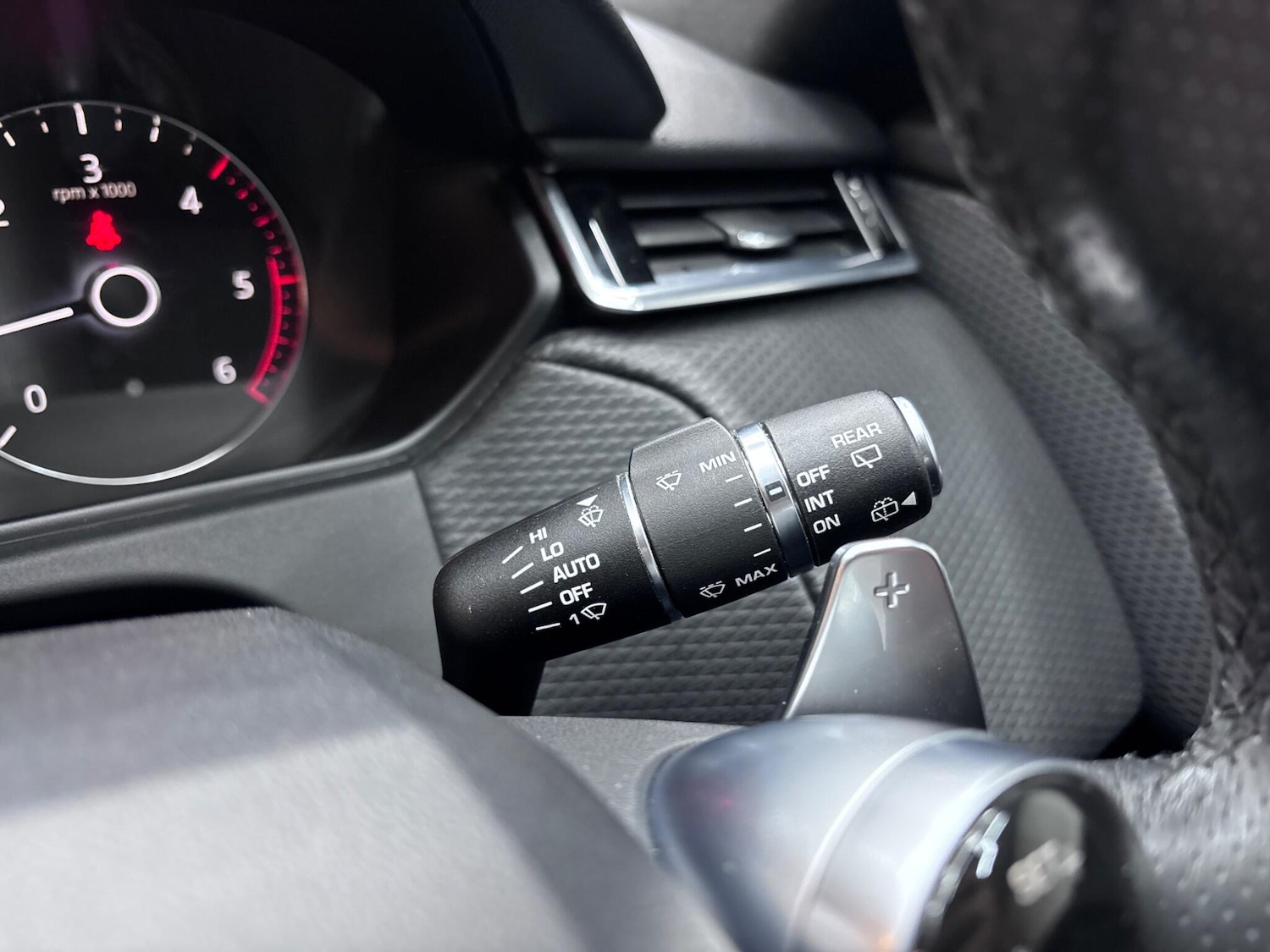 Used Land Rover Range Rover Velar 2018 for sale - 77290714: Photo 37