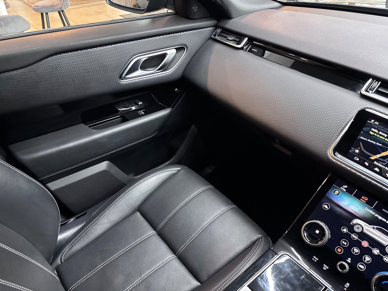 Used Land Rover Range Rover Velar 2018 for sale - 77290714: Photo 77