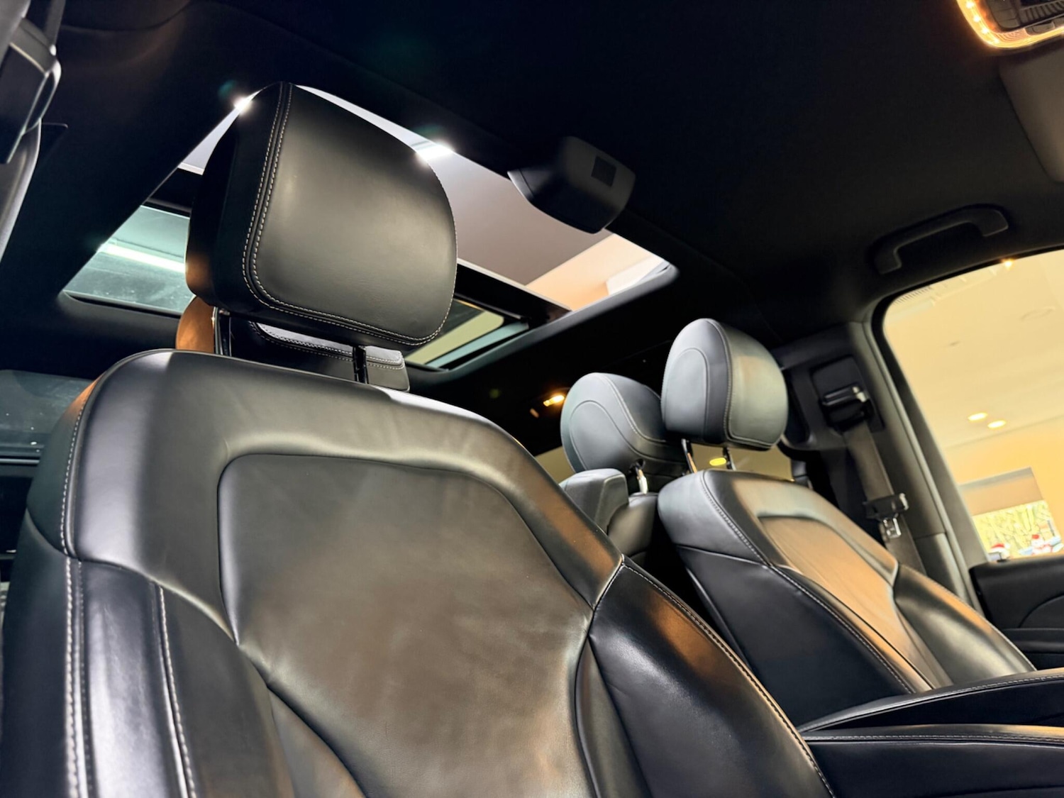 Used Mercedes-Benz V-Class 2019 for sale - 76965229: Photo 14