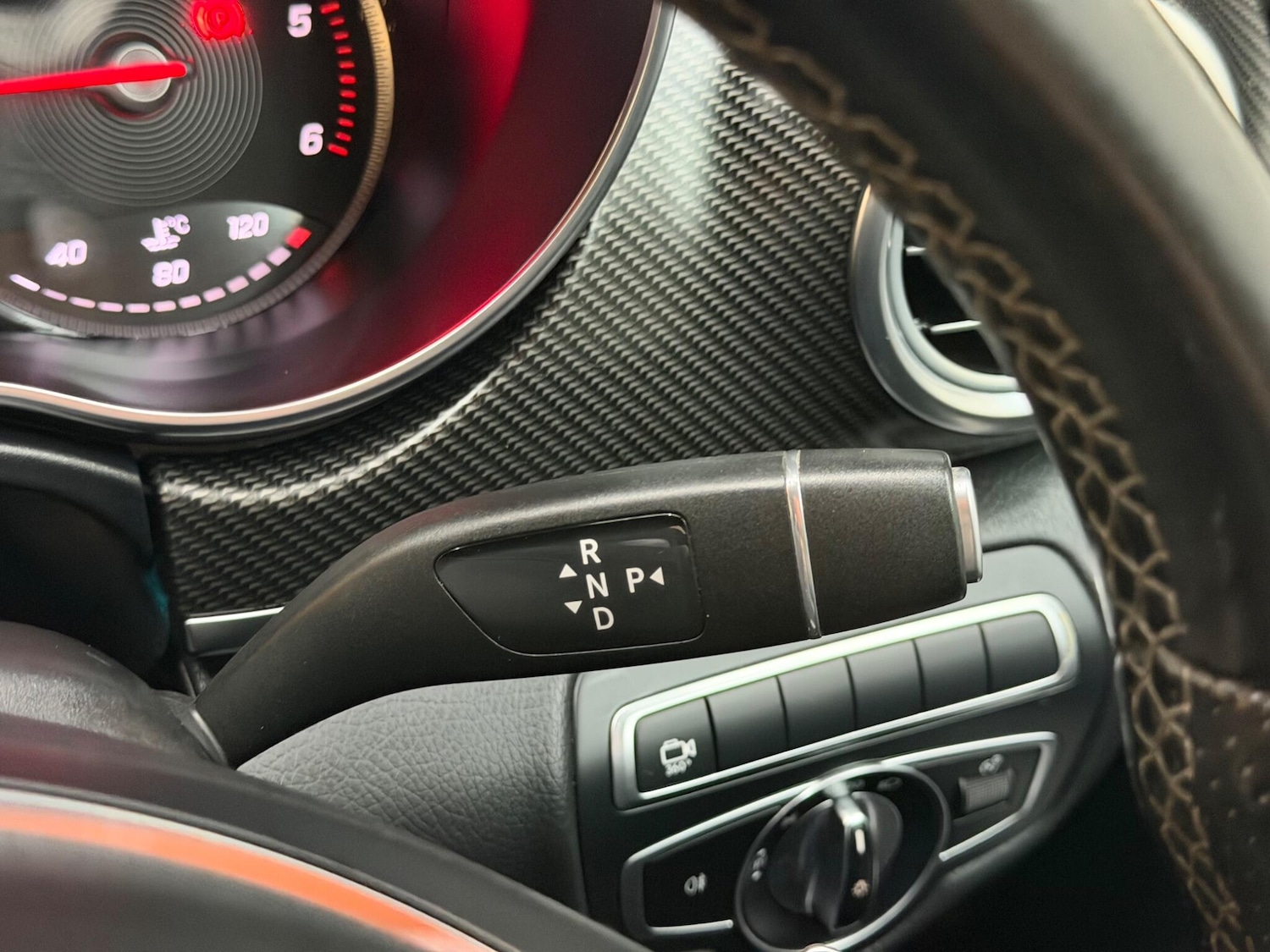 Used Mercedes-Benz V-Class 2019 for sale - 76965229: Photo 21