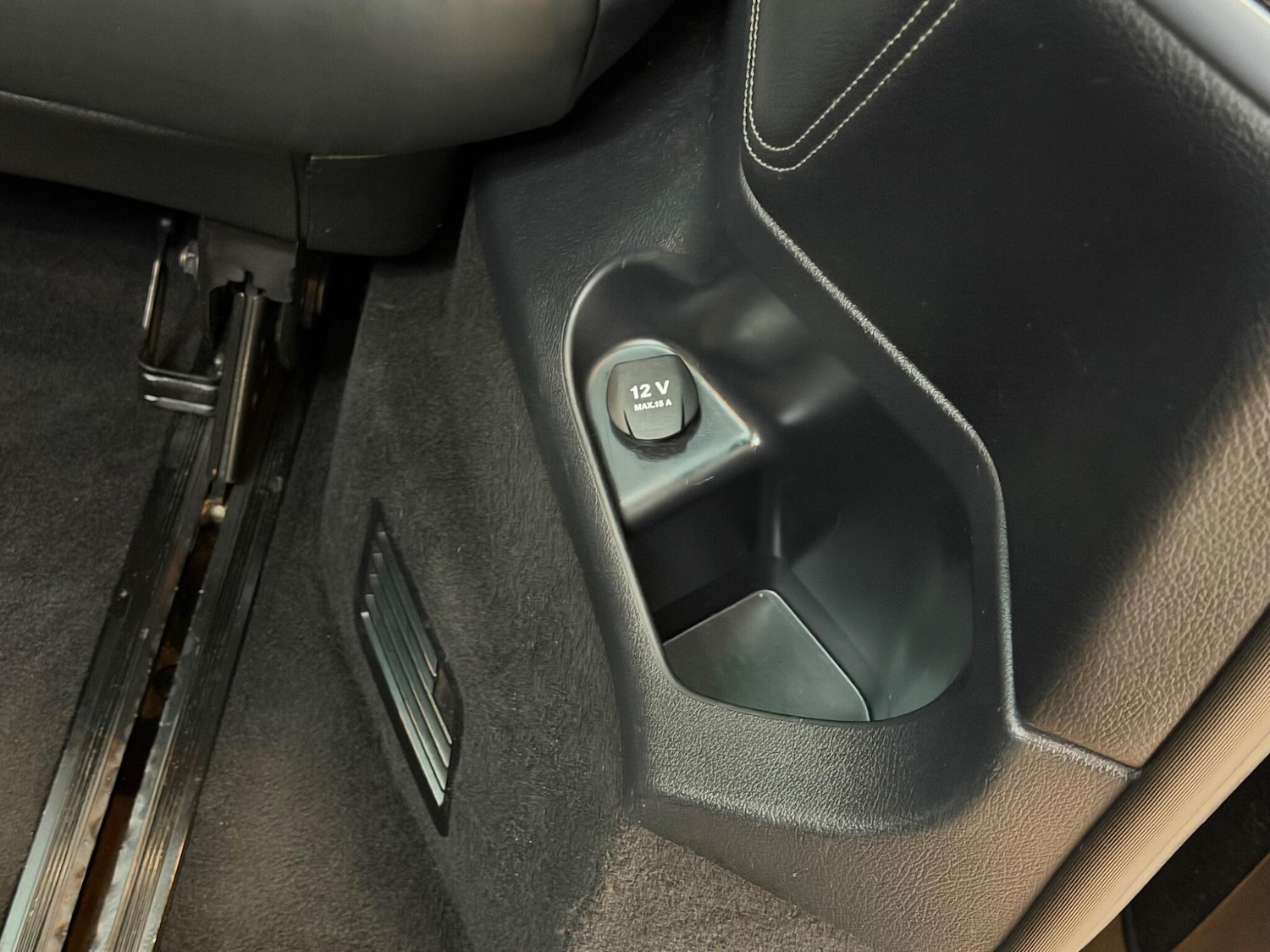 Used Mercedes-Benz V-Class 2019 for sale - 76965229: Photo 26