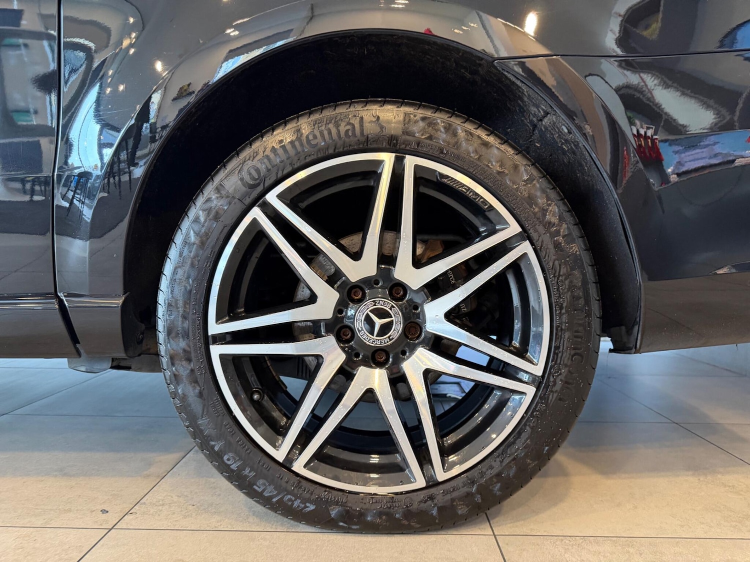 Used Mercedes-Benz V-Class 2019 for sale - 76965229: Photo 32