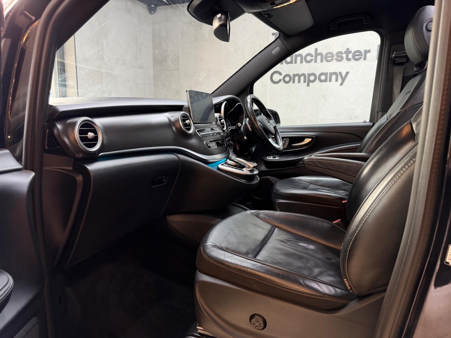 Used Mercedes-Benz V-Class 2019 for sale - 76965229: Photo 47