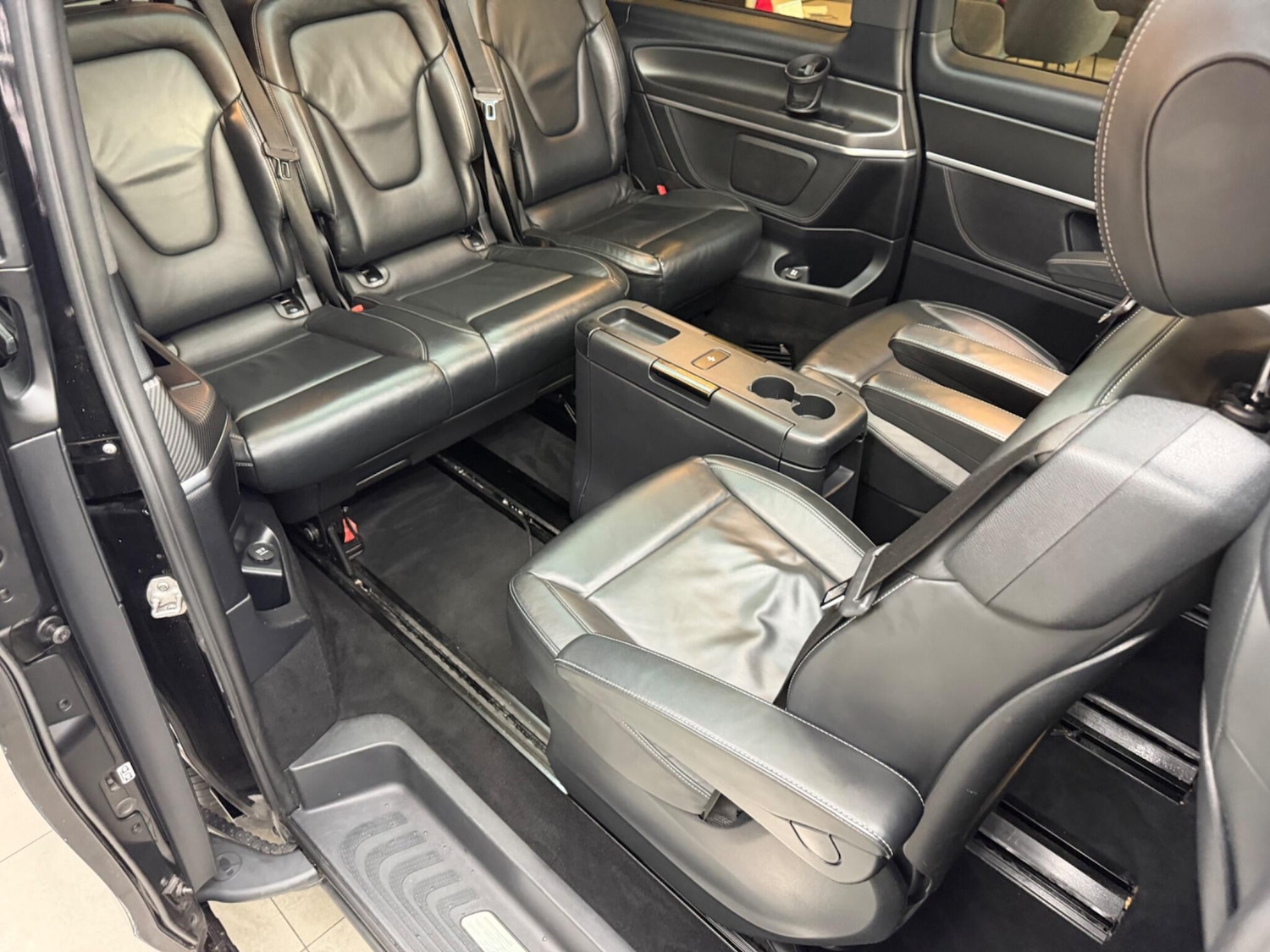 Used Mercedes-Benz V-Class 2019 for sale - 76965229: Photo 57