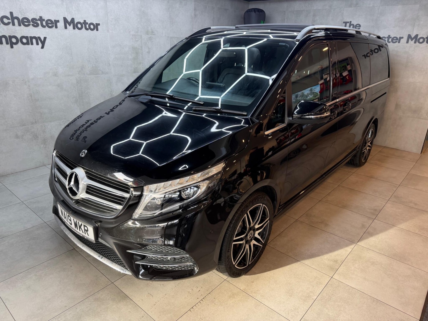 Used Mercedes-Benz V-Class 2019 for sale - 76965229: Photo 9