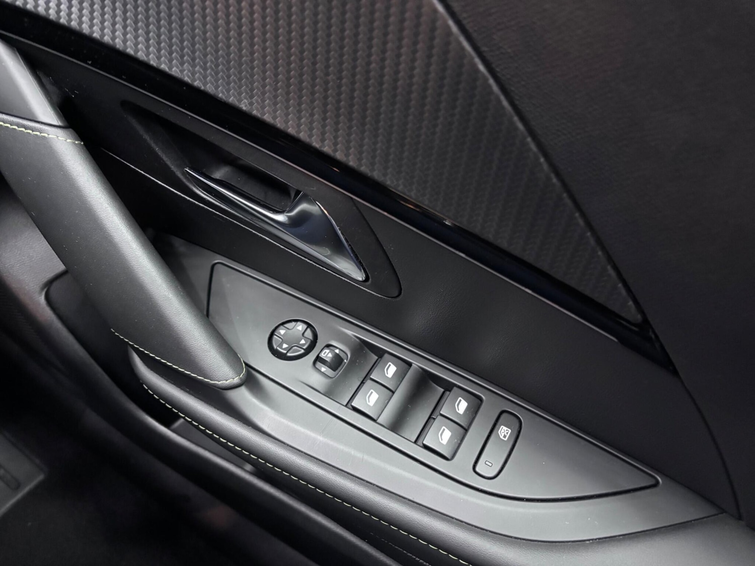 Used Peugeot 208 2023 for sale - 76573210: Photo 74