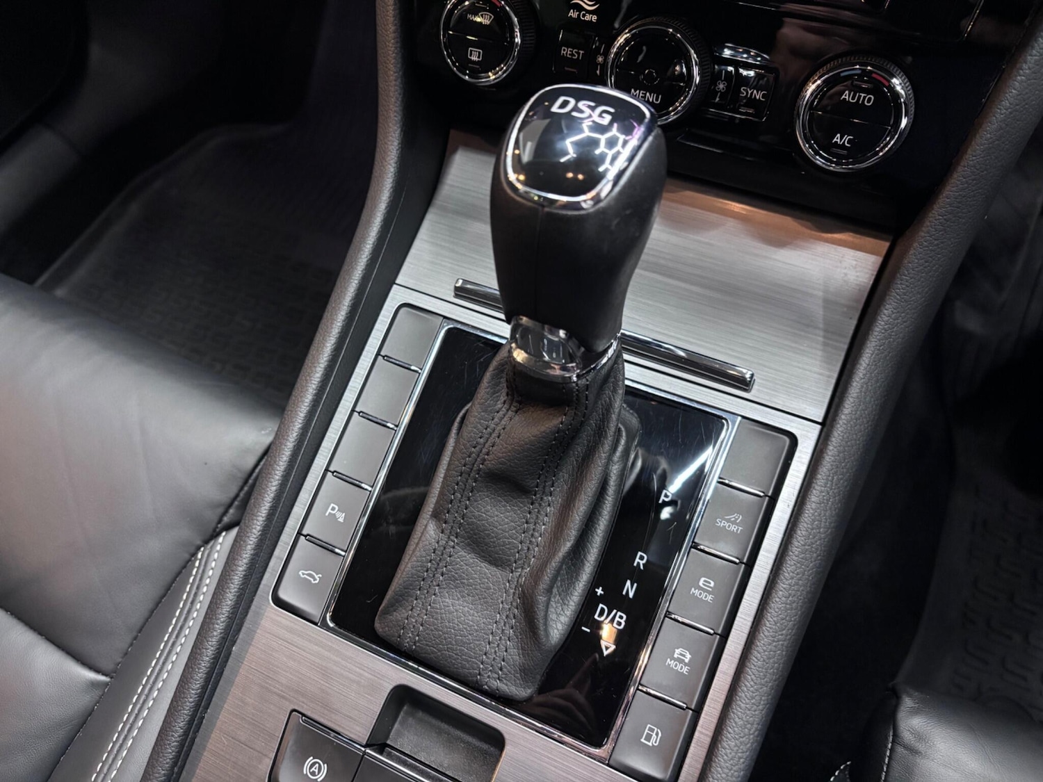 Used Skoda Superb 2021 for sale - 77425581: Photo 13