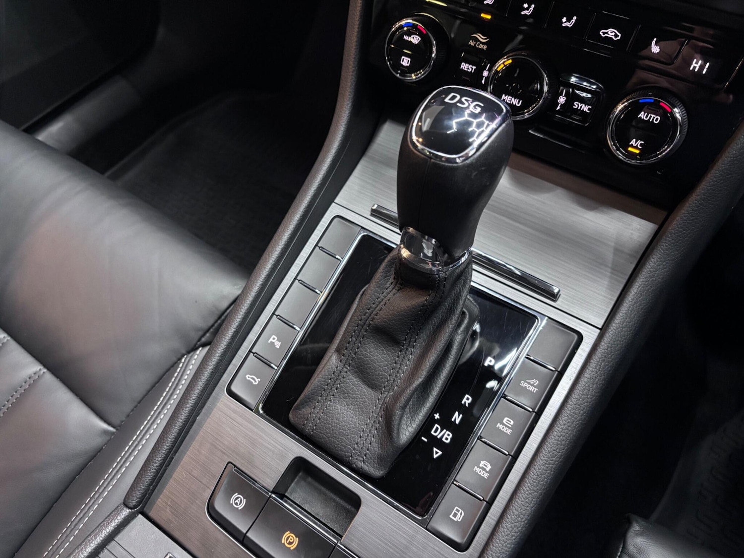 Used Skoda Superb 2021 for sale - 77425581: Photo 15