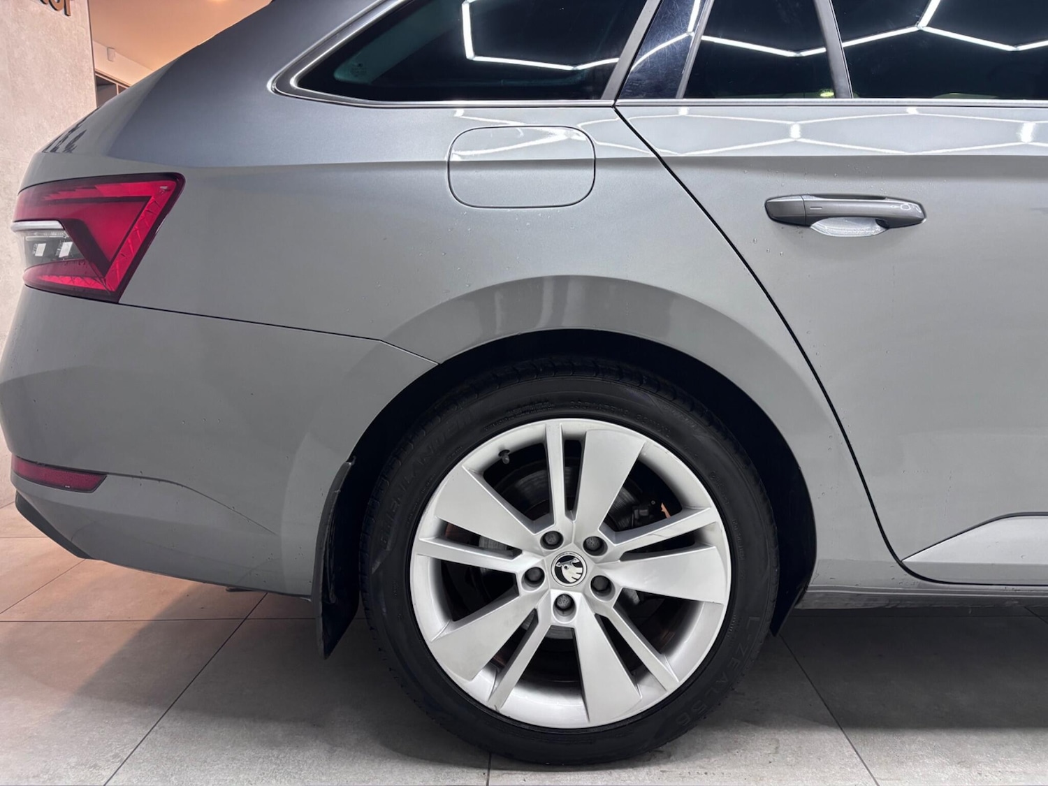 Used Skoda Superb 2021 for sale - 77425581: Photo 38