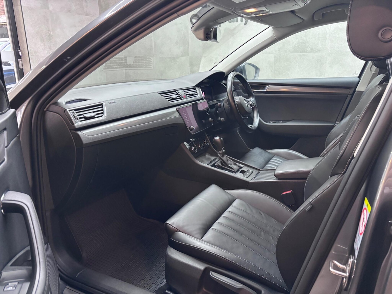 Used Skoda Superb 2021 for sale - 77425581: Photo 49