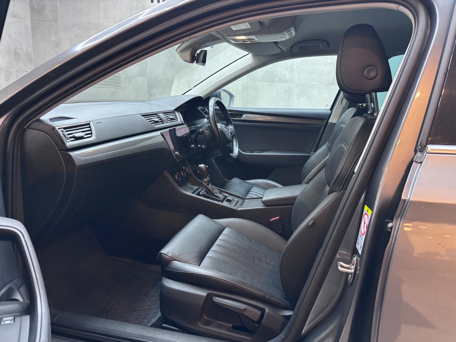 Used Skoda Superb 2021 for sale - 77425581: Photo 51